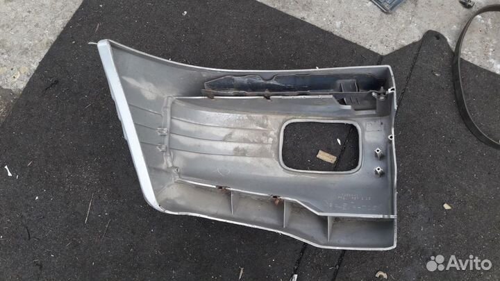 Клык бампера Mitsubishi Pajero V45