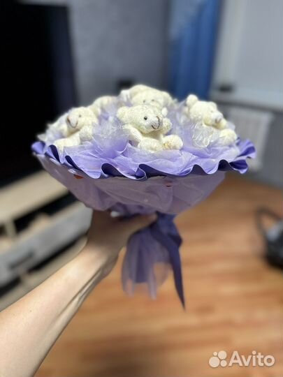 Букет с мишками игрушками