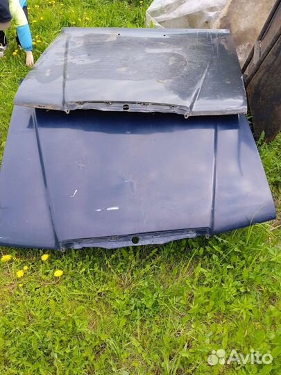 Продам капот mercedes