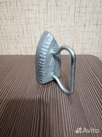 Утюг старинный
