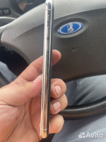iPhone X, 256 ГБ