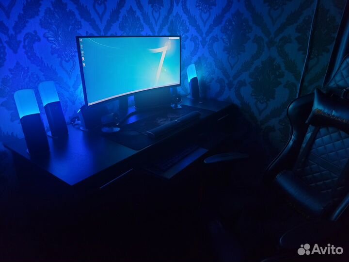 Светодиодная ambient подсветка Philips AmBX