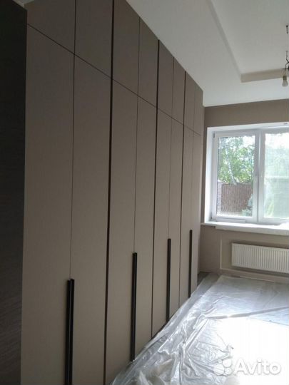 Шкаф распашной с доставкой