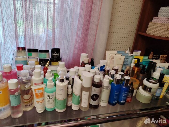 Уходовая, и декоративная косметика оригинал