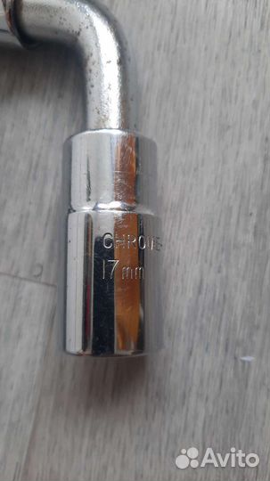 Набор инструментов и аксессуаров для авто