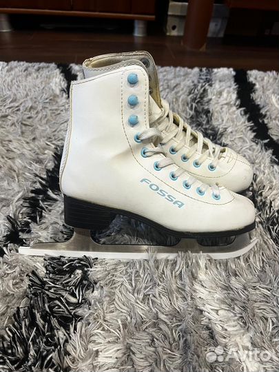 Коньки фигурные, 35 размер, в хорошем состоянии