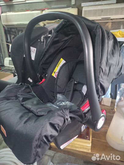 Абсолютно новая коляска трансформер 3в1