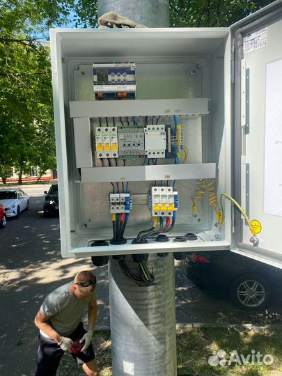 Монтаж уличного освещения