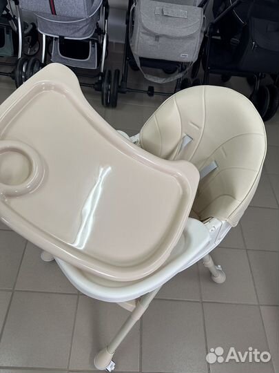 Стульчик для кормления Luxmom Q2