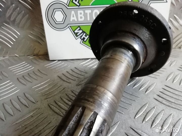 Цапфа задняя Volkswagen Transporter T3