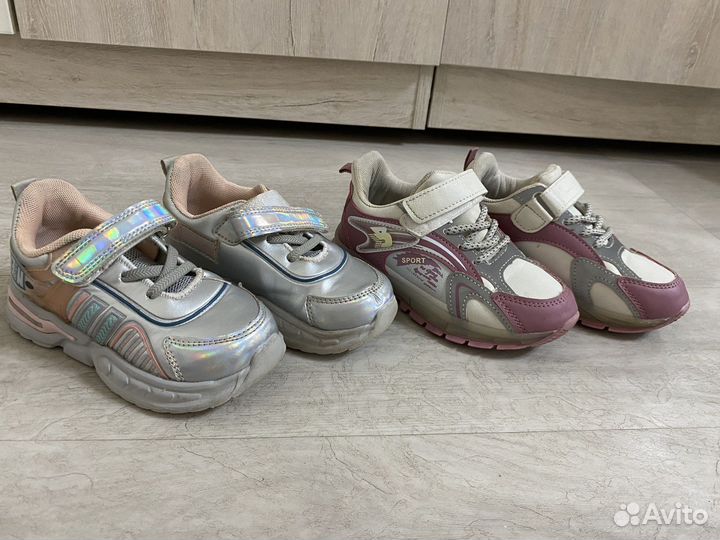 Продам обувь для девочек