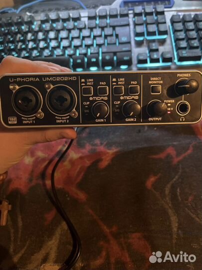 Внешняя звуковая карта behringer