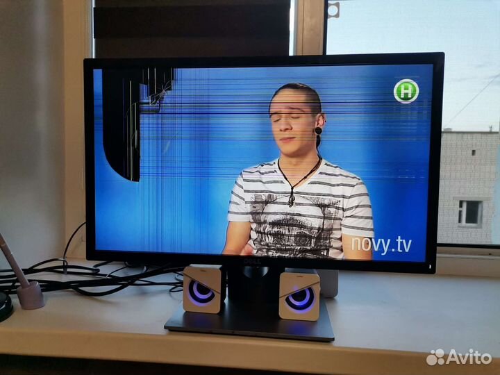 Монитор для компьютера сломанный