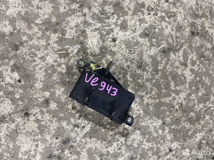 Блок рулевой колонки toyota land cruiser 200