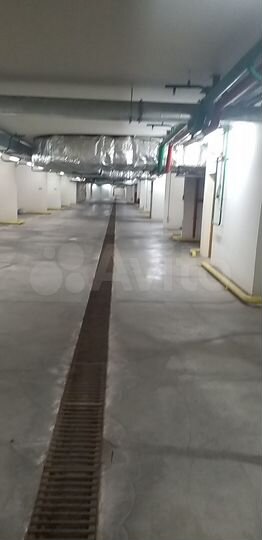 Машиноместо, 18 м²