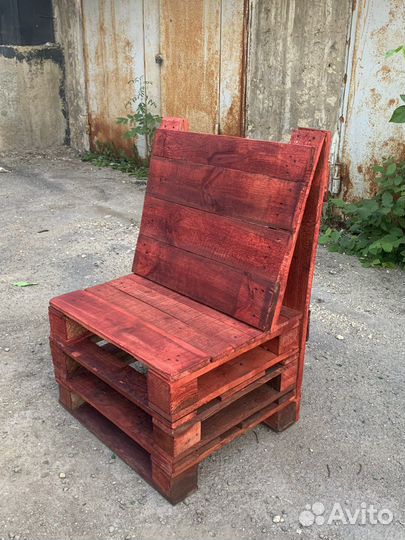 Стул из подднов