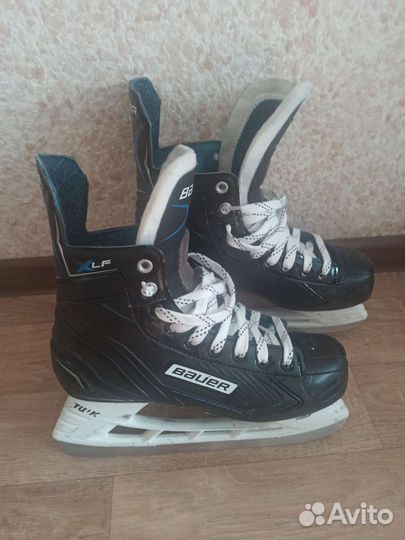 Хоккейные коньки Bauer