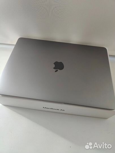 Apple Macbook Air M1