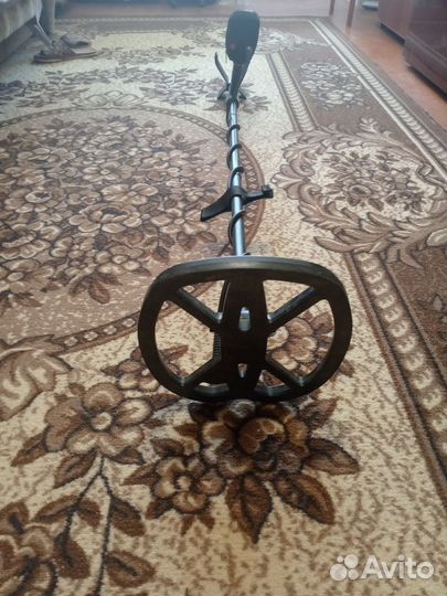 Металлоискатель Quest X5