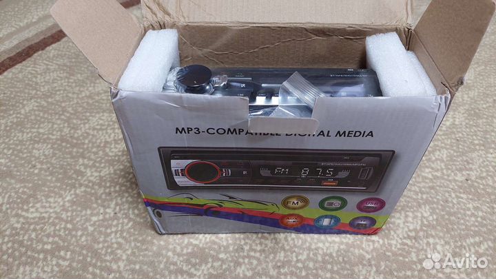 Магнитола с usb Bluetooth aux