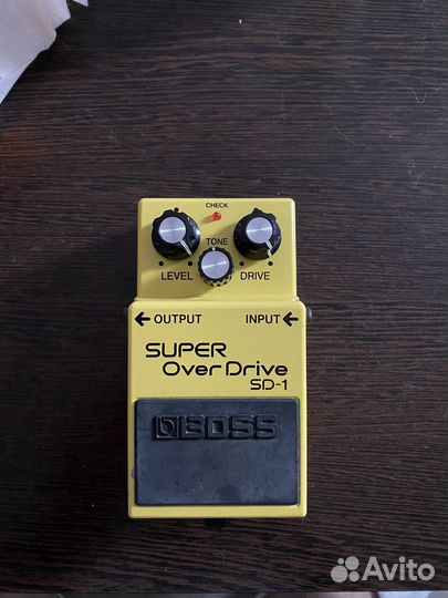 Гитарная педаль boss super overdrive SD-1
