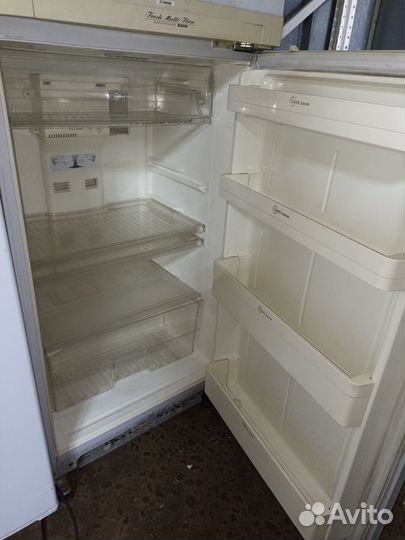 Холодильник Daewoo FR-3501