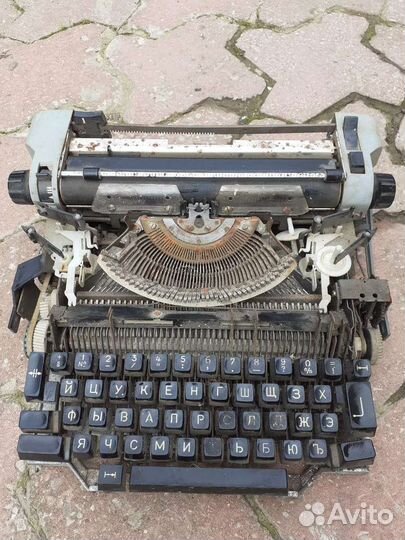 Печатная машинка СССР