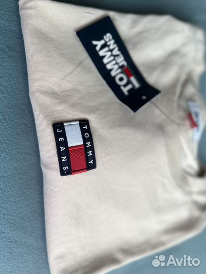 Tommy hilfiger лонгслив Л новый Оригинал