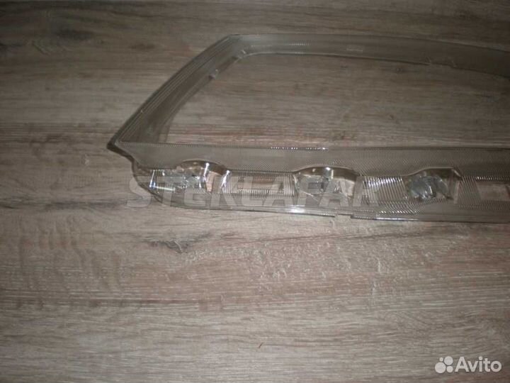 Стекло фары Skoda Octavia 3 A7 (2013-2017) дорест