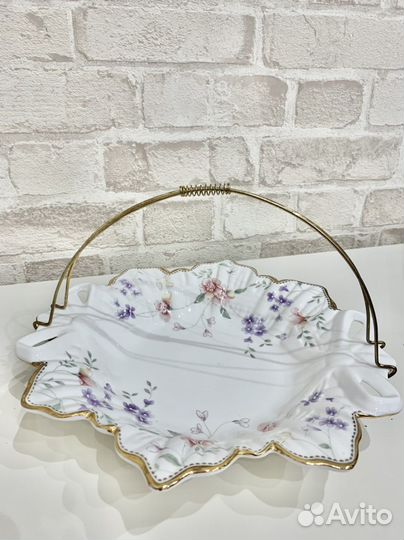 Конфетница фарфоровая 