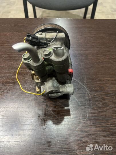 Компрессор кондиционера Nissan March AK12, CR12DE