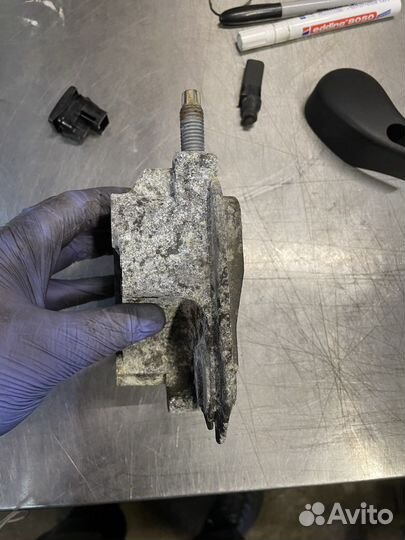 Кронштейн двигателя ford mondeo 4