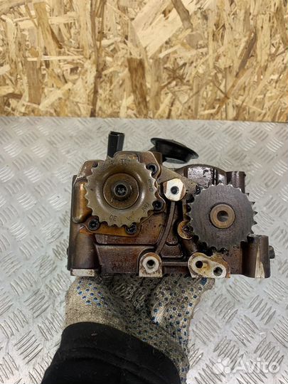 Б/У Б/У Масляный насос A6 C5 A4 B6 2.0 06B103295R