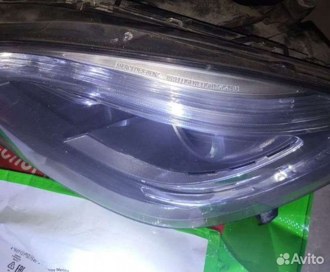 Передняя фара на mercedes ML