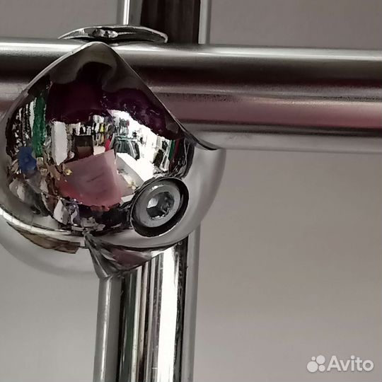 Торговое оборудование для магазина одежда