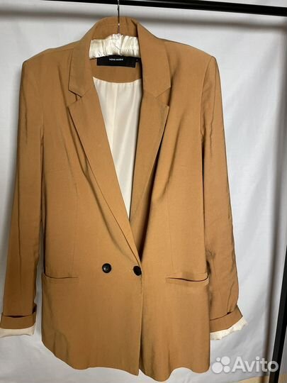 Женский пиджак S/42