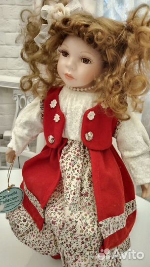 Кукла фарфоровая коллекционная
