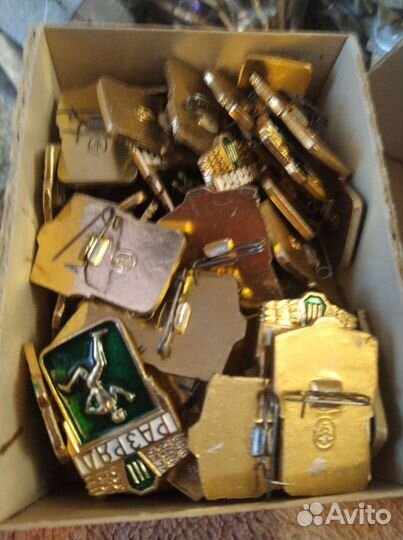 Знаки, значки СССР, награды военные спортивные