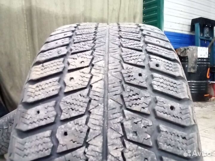 Matador MP 50 Sibir Ice 215/55 R16