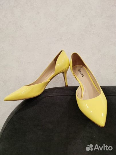 Продам туфли желтые