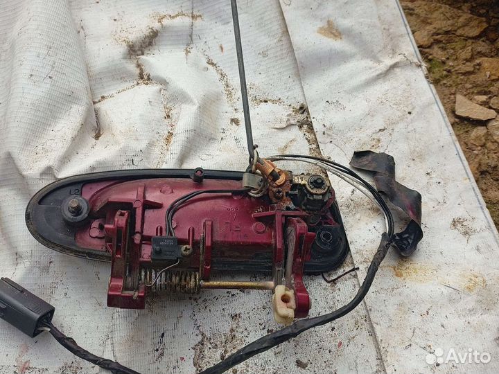 Дверная ручка mazda 626 ge левая