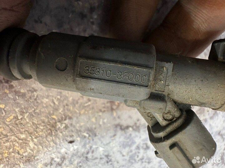 Форсунка топливная Hyundai Equus 4.6