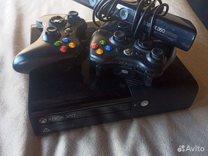 Икс бокс 360 Е. 250гб +30игр