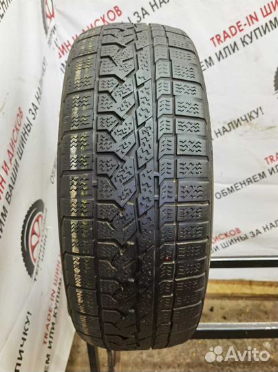 Kumho I'Zen RV KC15 235/65 R17