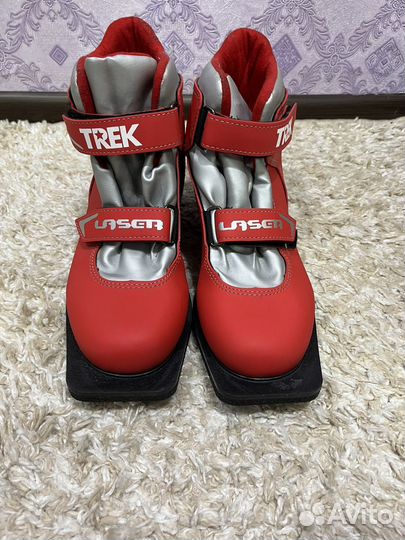 Лыжные ботинки трек 38 размер на липучках