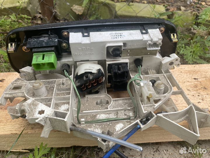 Mitsubishi mirage блок управления отопителями