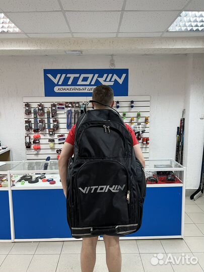 Баул хоккейный на колесах и без