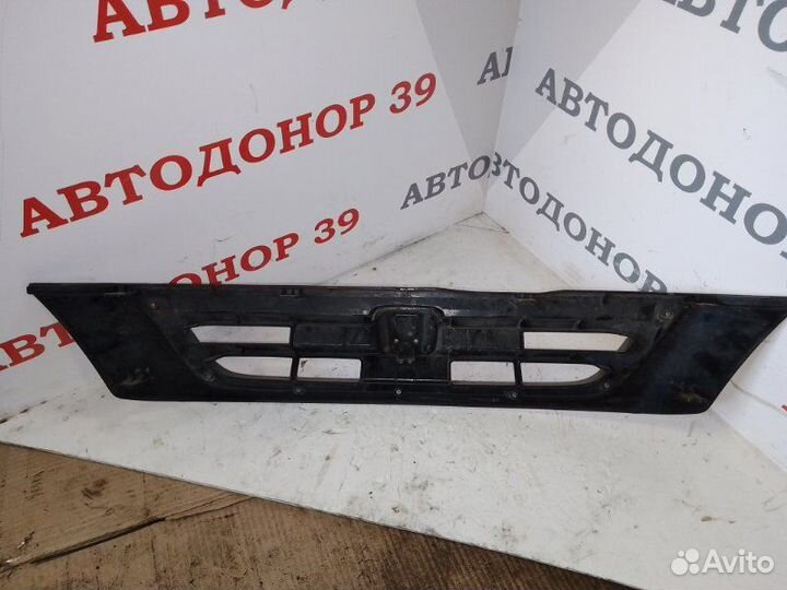 Решетка радиатора Honda Cr-V 1999