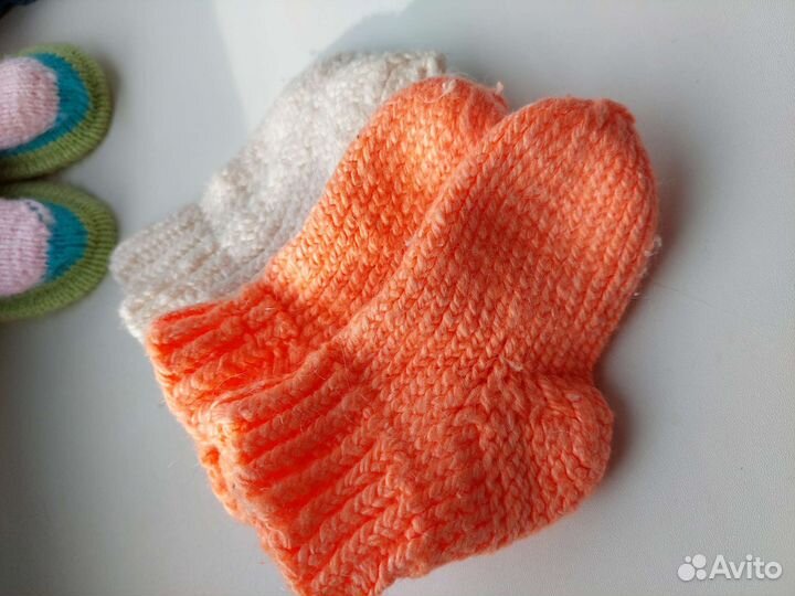 Вязаные носочки для малышей