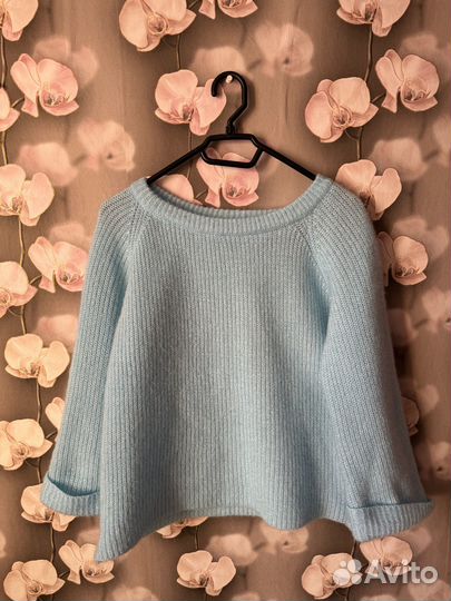 Свитер женский
